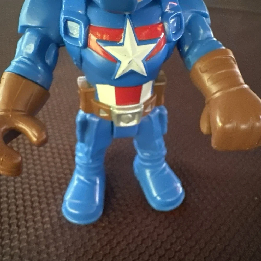 Playskool Mega Mighties Marvel Captain America Action Figure Size 5